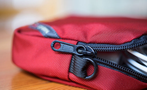 Close shot of the zipper and exterior o-ring on a Cubelet